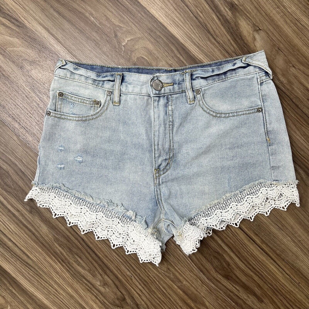 Free People Size 27 Cut Off Jean Shorts Boho Lace Crochet Hem Denim Distressed - Picture 4 of 13